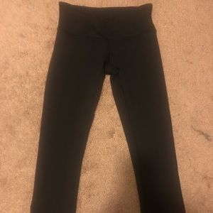NWOT Lululemon wunder under crop high rise  Size 4